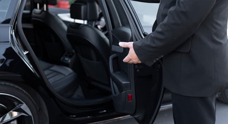 Reasons To Hire A Professional Limo Service For Your Next Event